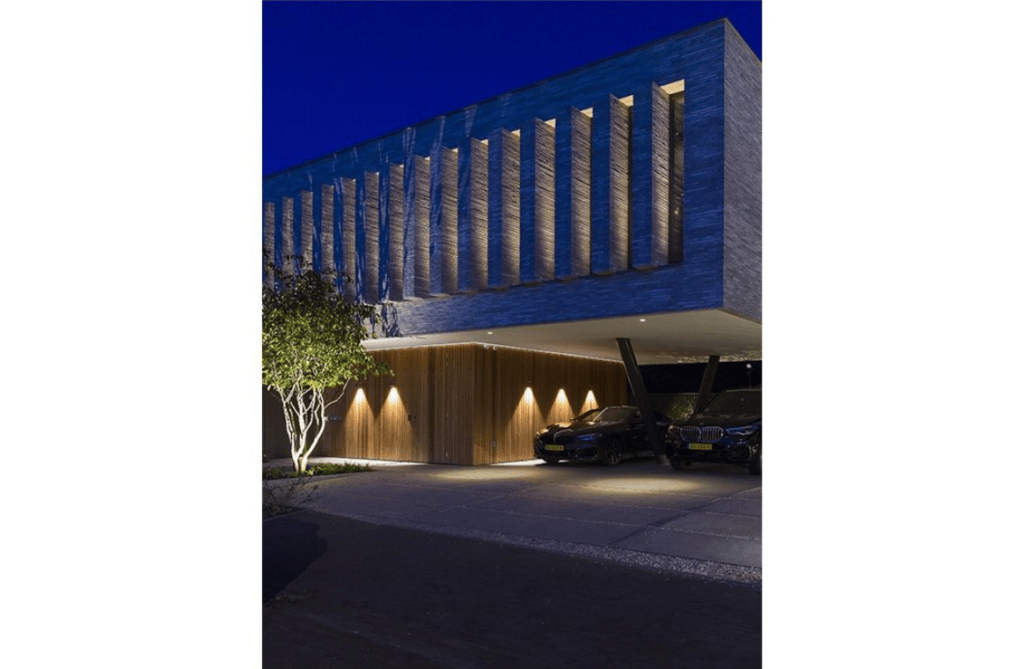 Nova Design & Build - Aplice Perete Exterior - ACE DOWN - Flat Grey - Setting