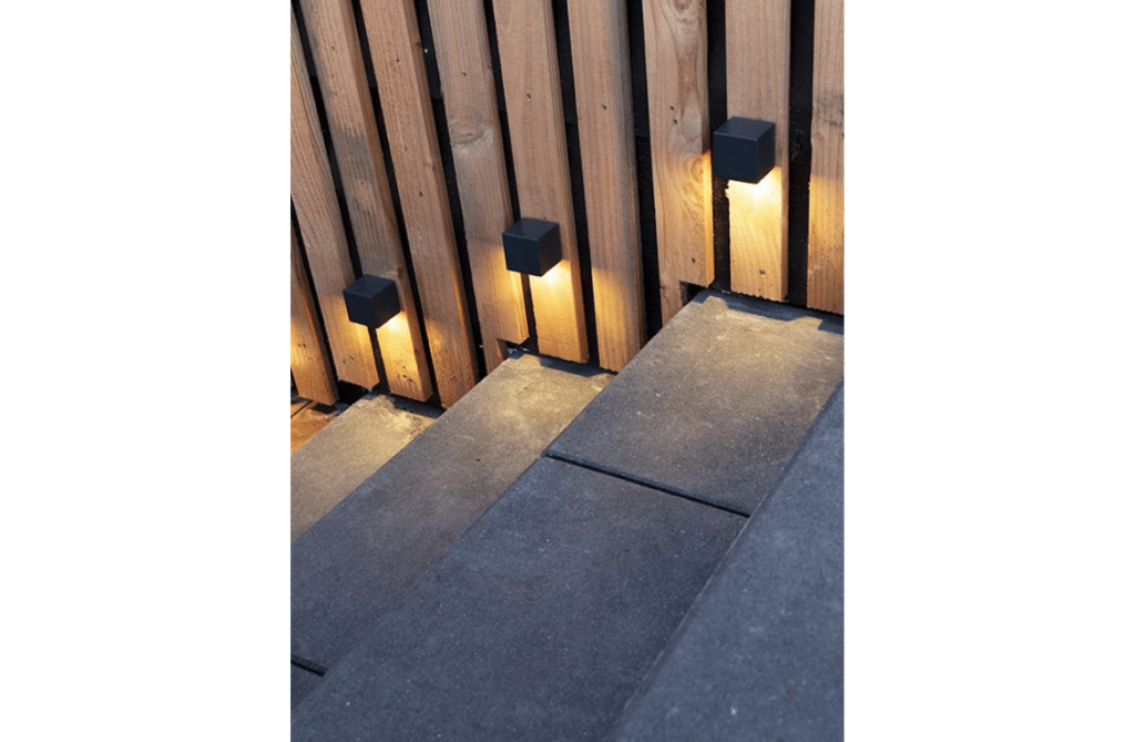 Nova Design & Build - Aplice Perete Exterior - CUBID - Dark Grey - Setting
